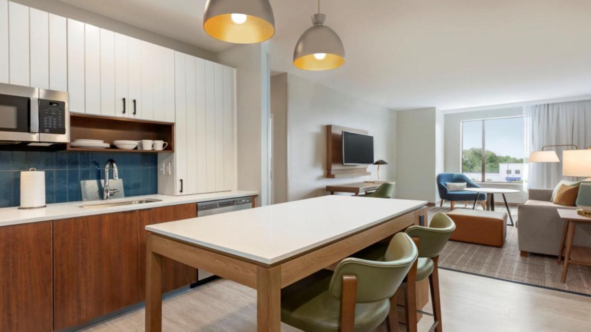 Staybridge Suites - Lexington S Medical Ctr Area, an IHG Hotel - Housity