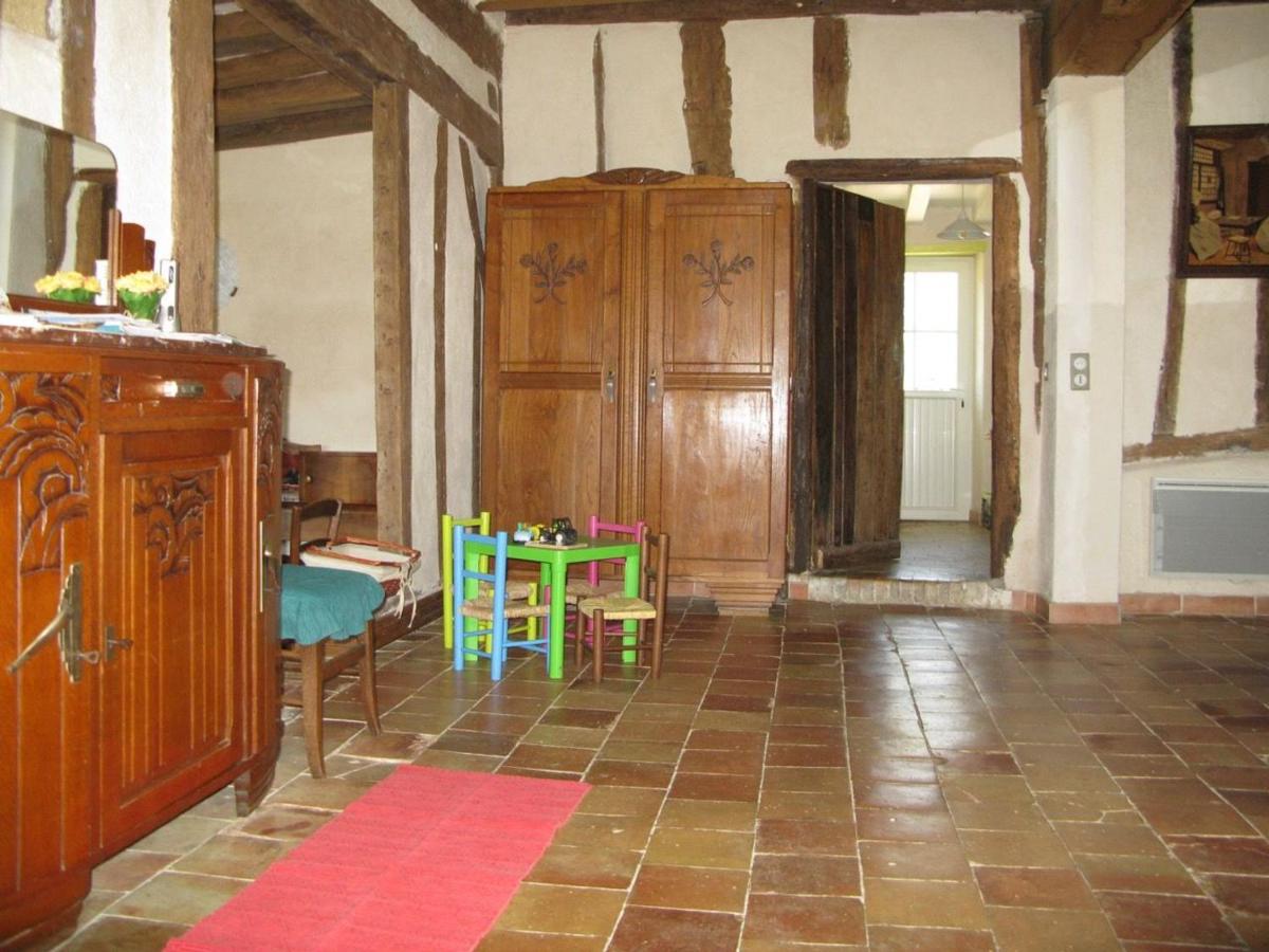 Maison Spacieuse et Indépendante avec Jardin et Terrasse, Idéale pour Observer la Nature en Sarthe - FR-1-410-215 - Housity