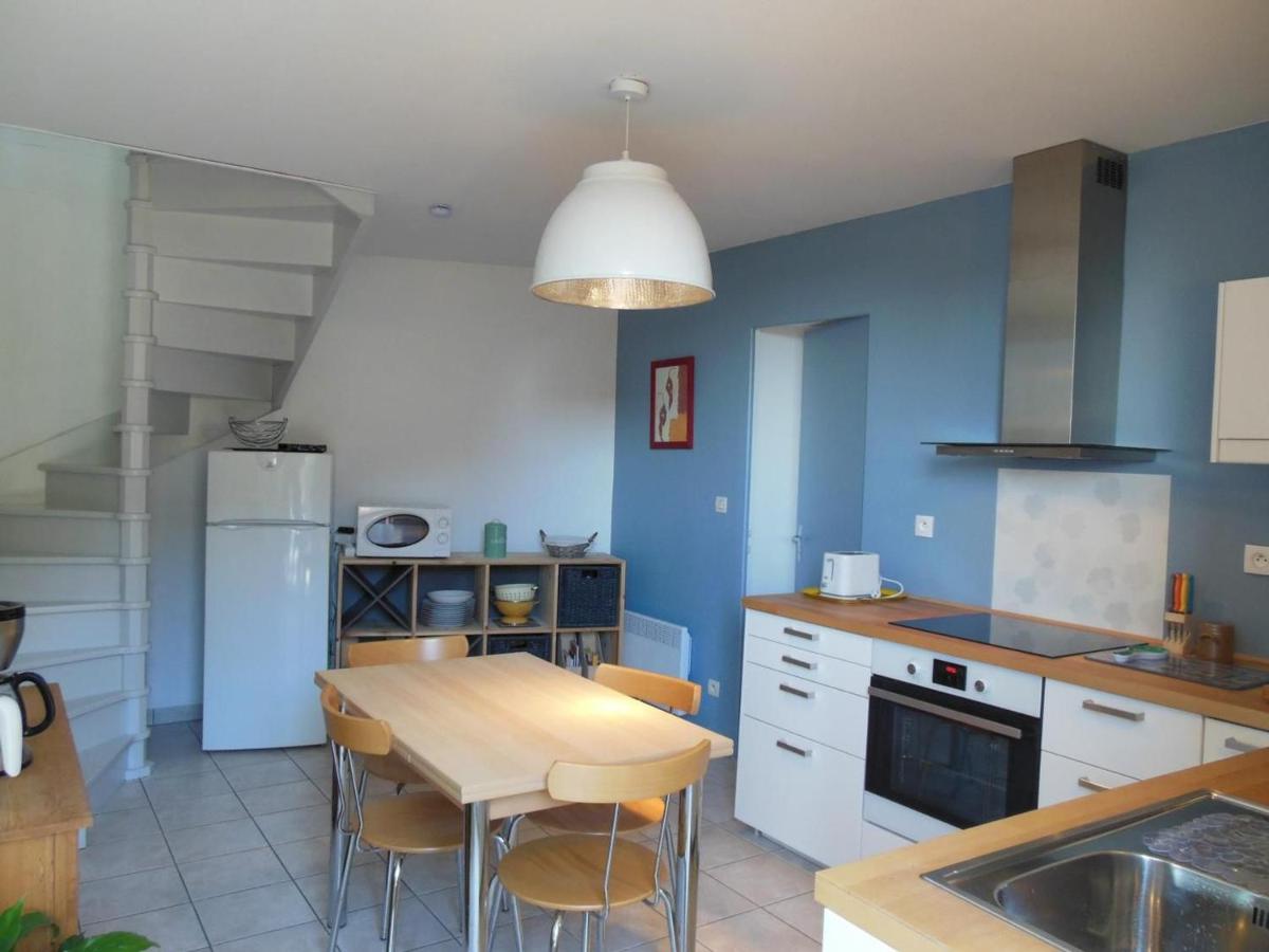 Gîte Neufchâtel-en-Saosnois, 3 pièces, 6 personnes - FR-1-410-299 - Housity