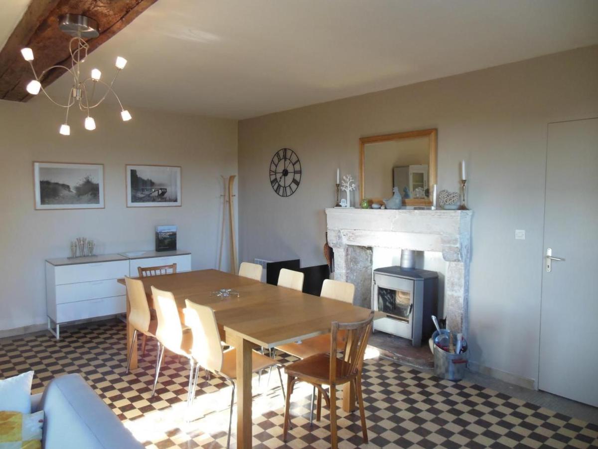 Gîte Neufchâtel-en-Saosnois, 3 pièces, 6 personnes - FR-1-410-299 - Housity