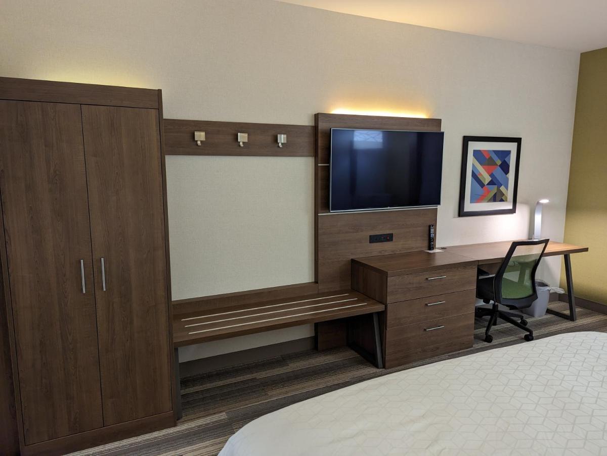 Holiday Inn Express - Lexington East - Winchester, an IHG Hotel - Housity