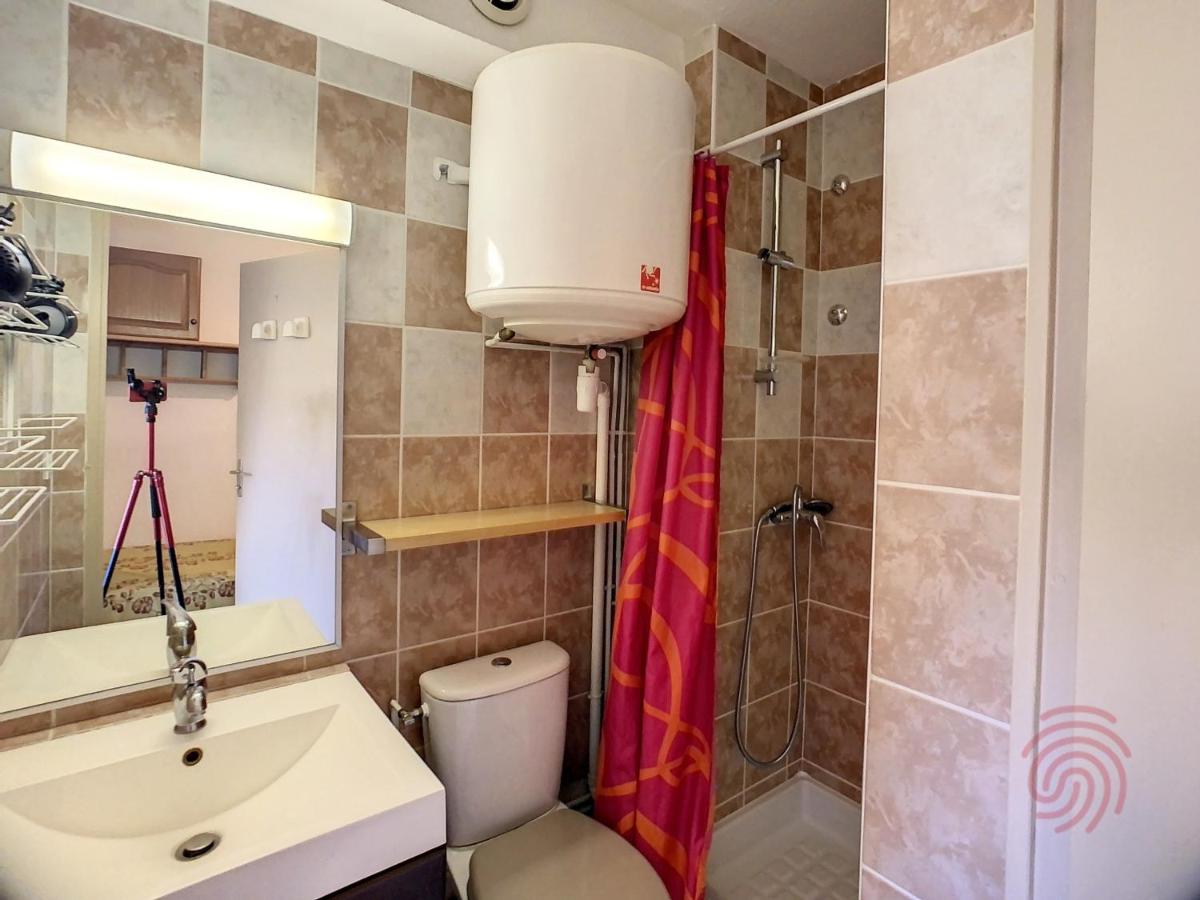 Charmant T1 au cœur de Lamalou, à 650m des Thermes, avec Wifi et animaux acceptés - FR-1-451-147 - Housity