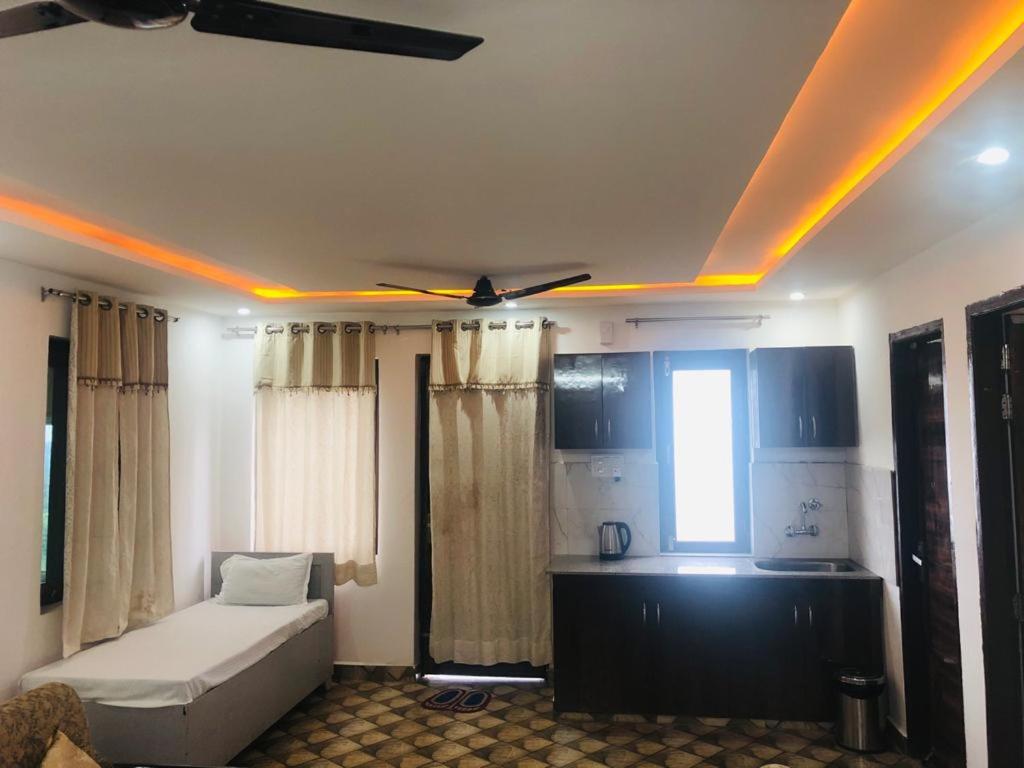 NRI Resorts & Hotels - Housity