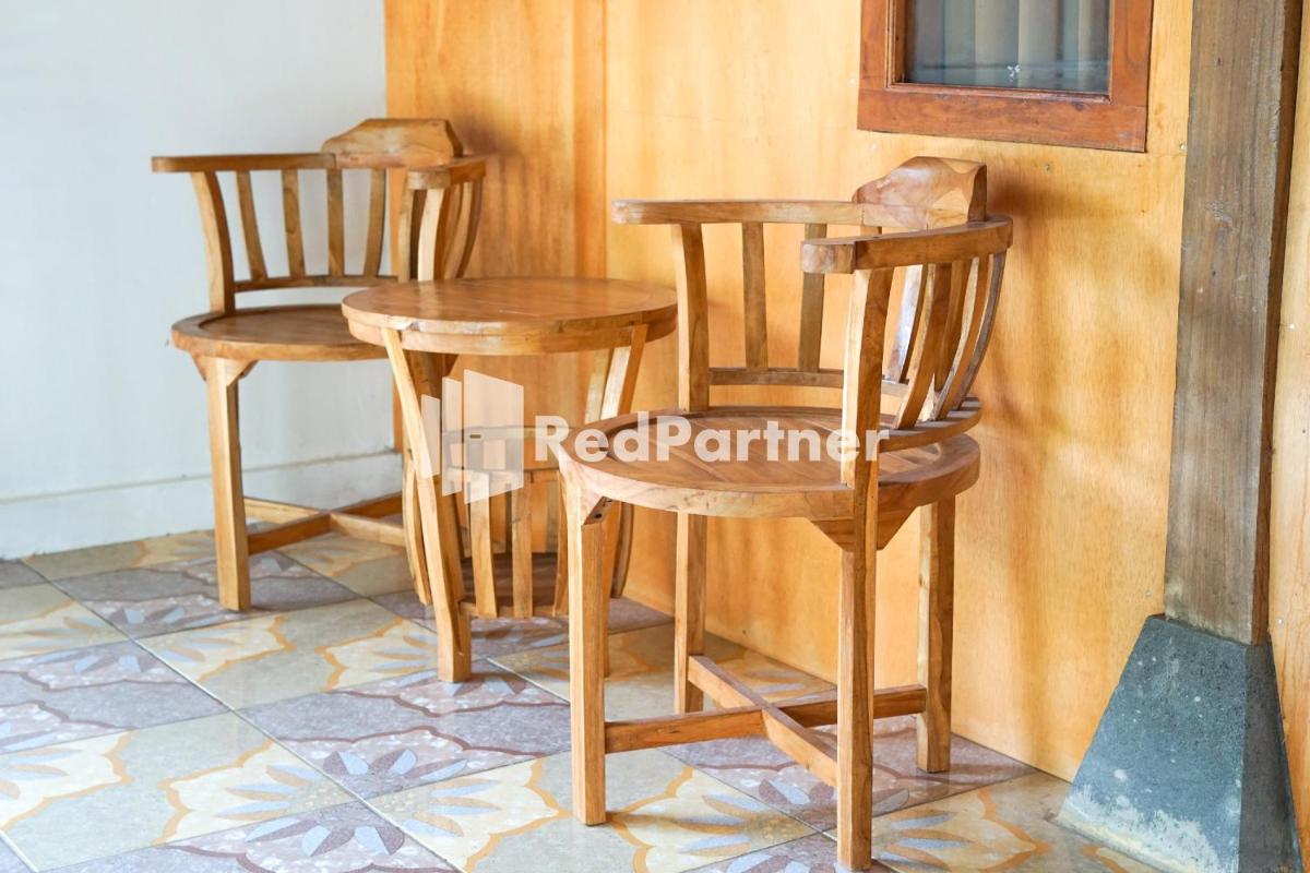 Jogo Segoro Homestay Mitra RedDoorz near Pantai Sundak Gunungkidul - Housity