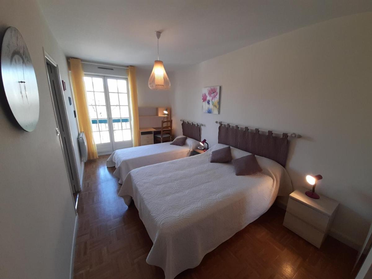 Appartement à La Roche-Posay - Proche Thermes, Ascenseur, WIFI, Jusqu'à 5 personnes, Animaux admis - FR-1-541-16 - Housity