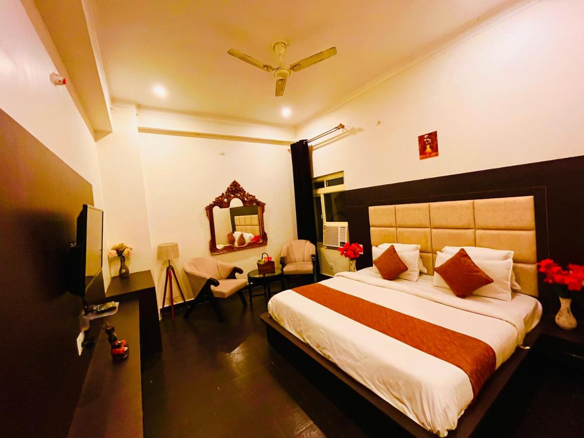 Sitara Hotel, Haridwar - Housity