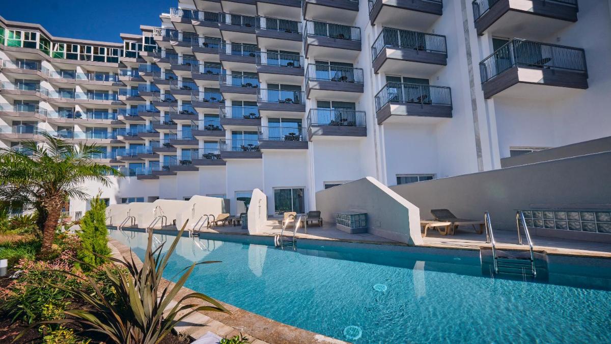 Piscina en o cerca de Cádiz Bahía by QHotels
