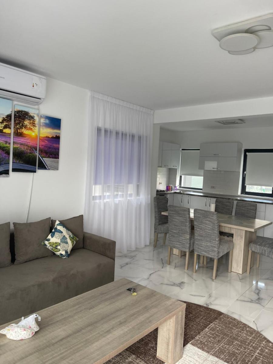 CASACRIS STUDIO CARNABEL S R L - Housity