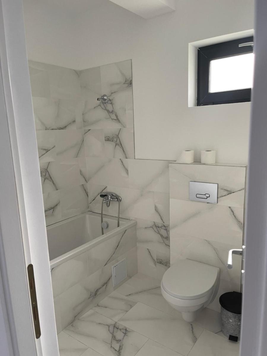 CASACRIS STUDIO CARNABEL S R L - Housity