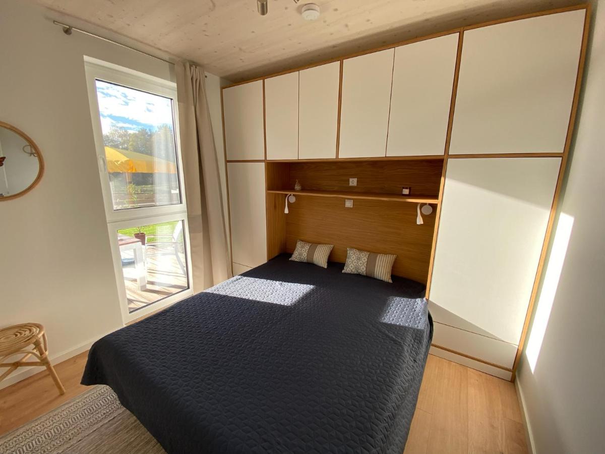 Tiny House mit Sauna am See - Housity