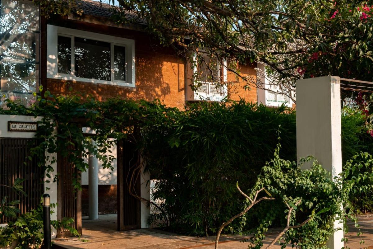 VILLA M - SOLITUDE 1 CANDOLIM GOA 3BHK, Pool Facing, Near Beach, Free Breakfast, Free WIFI and Prime Location - Hizvo