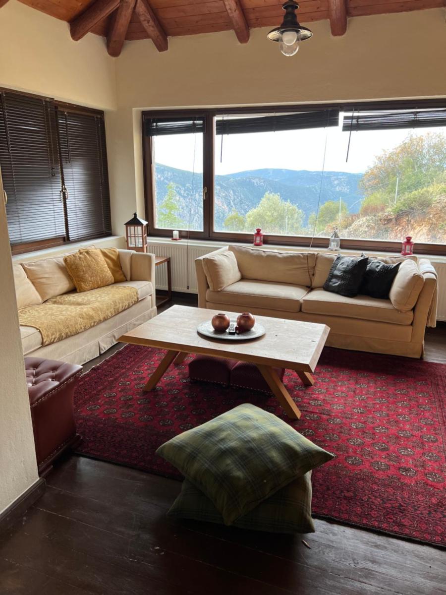 Villa Emelia - Housity