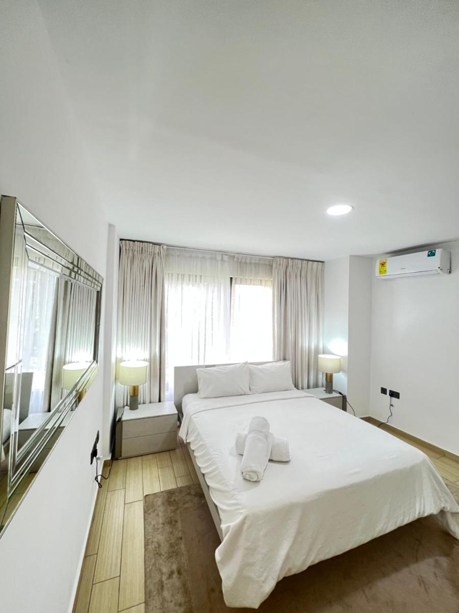 Hilton Premium Suite, Labone - Housity
