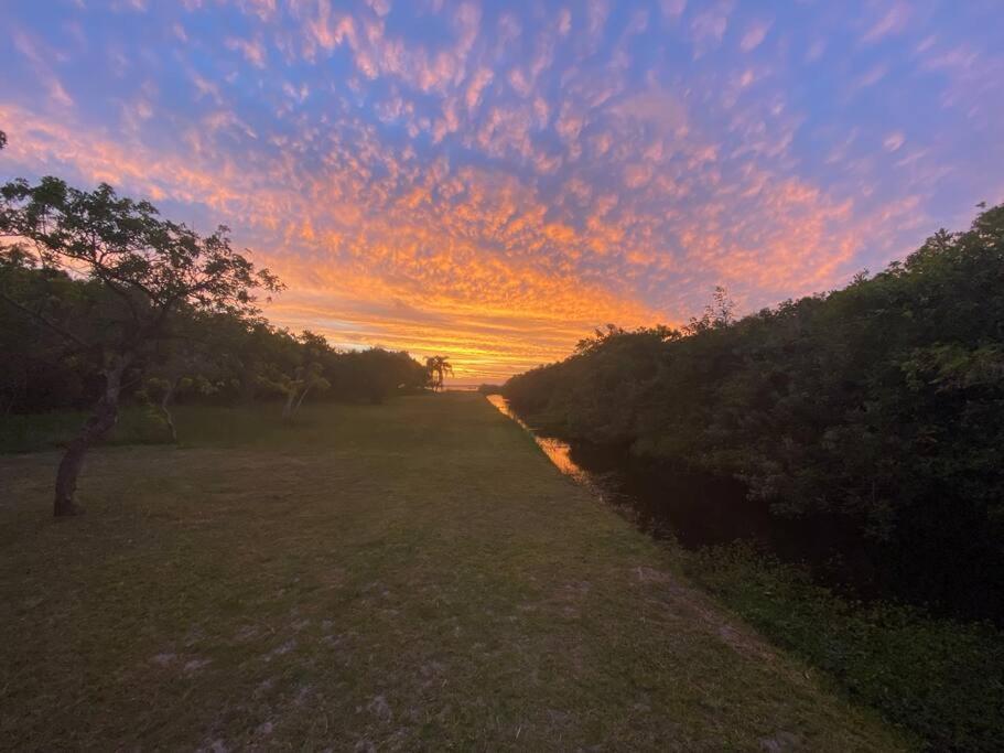 Suitetrails - Casa Sabiá Laranjeira no Sítio Canto dos Pássaros