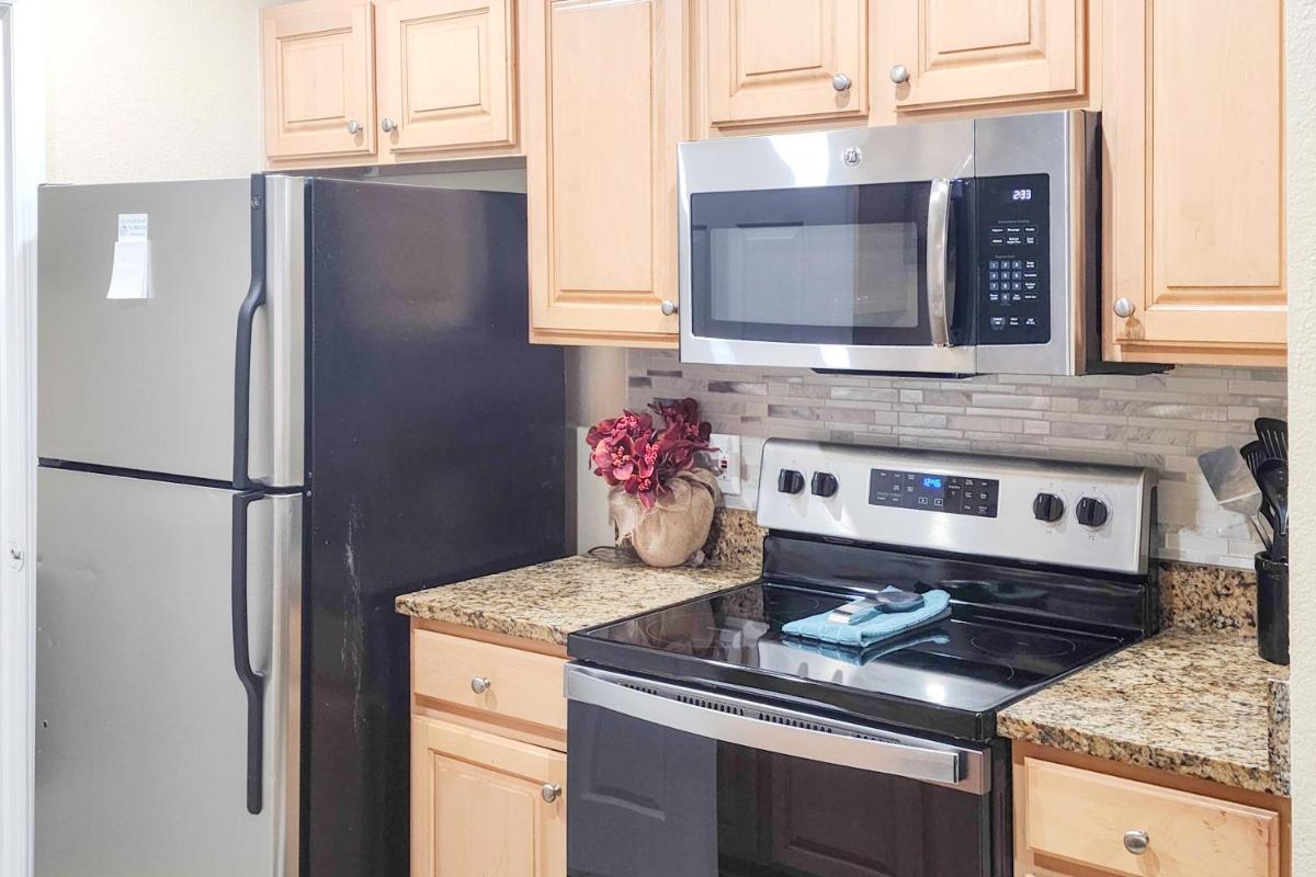 Lighthouse Road Retreat - Housity