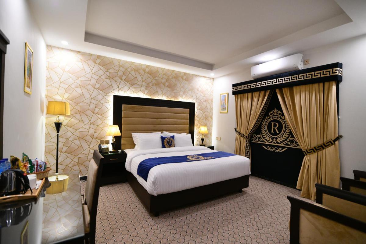Suitetrails - Royal Regency Hotel