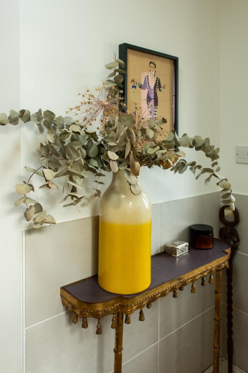Apsley Guest Rooms - Housity