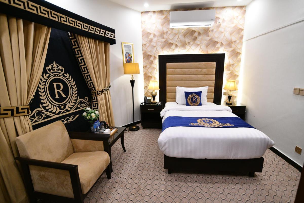 Suitetrails - Royal Regency Hotel