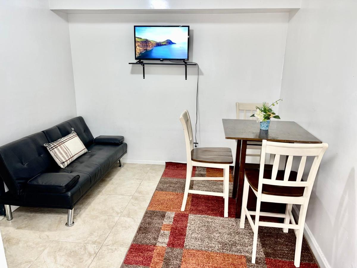 2 Bedrooms LR Kit Bath and Backyard 2 stops to Manhattan - Housity