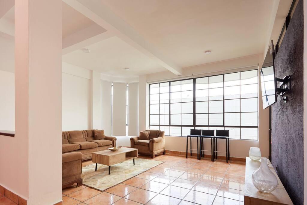 New in the heart of the city 5 min to US Embassy - Housity
