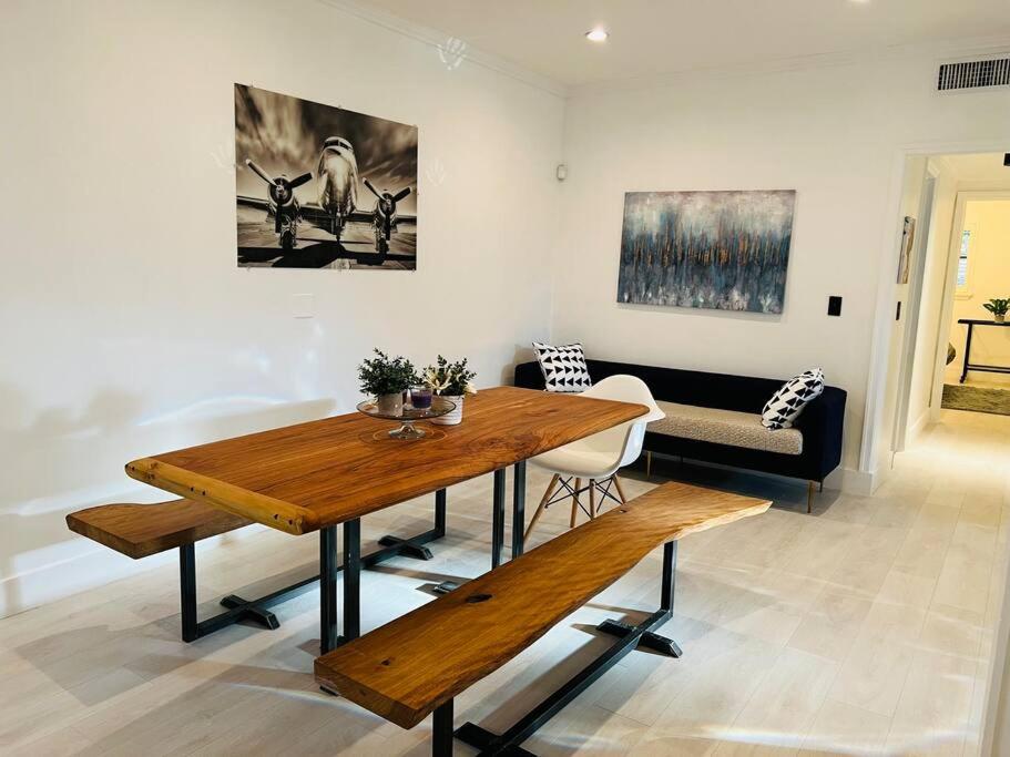 Luxury Miami Retreat 3 Beds2 Bath On Land! - Housity