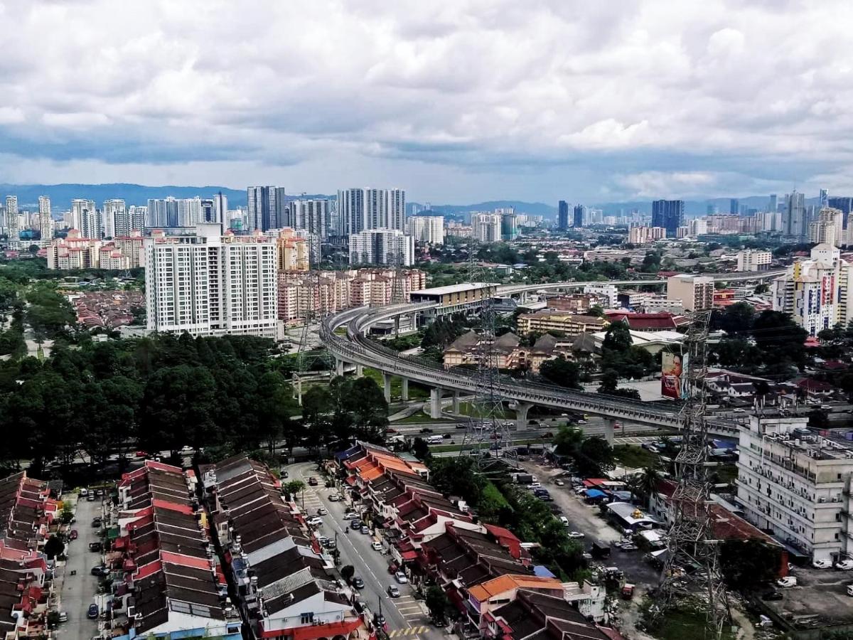 The Lake-ville KL Jalan Kuching by M Platinum - Housity