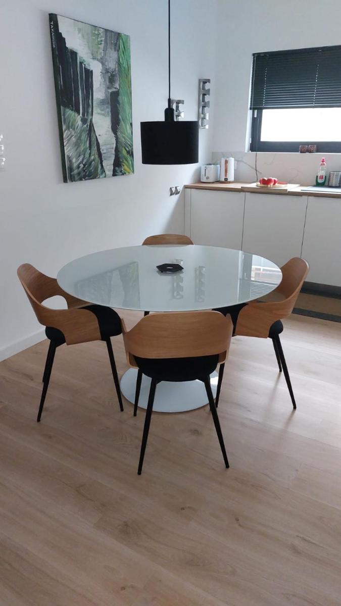 Charming Apartment in Chalandri - Housity