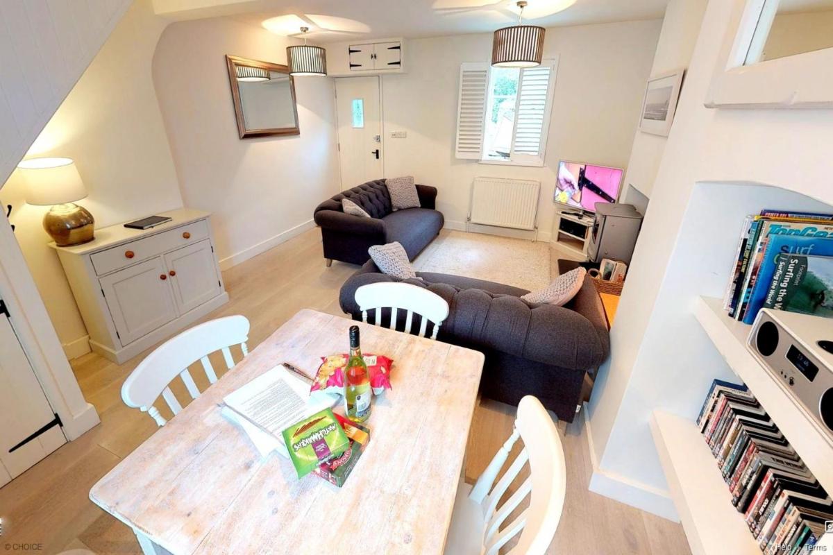 CROYDE VICTORIA COTTAGE 2 Bedrooms - Housity