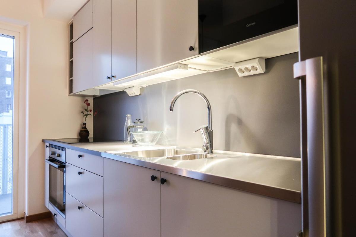 Luxury Business Studio Apartment - Garden View - Housity