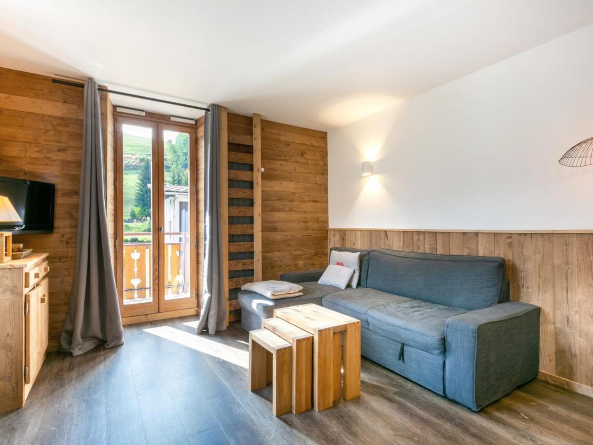 Appartement 4 Pièces au Centre du Village - Proche Pistes, Wi-Fi, Parking, Balcon - FR-1-437-24 - Housity