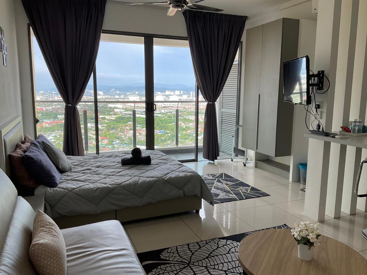 Evo Soho Studio Suites Bangi by Molek Homestay -Pool or City View - Housity