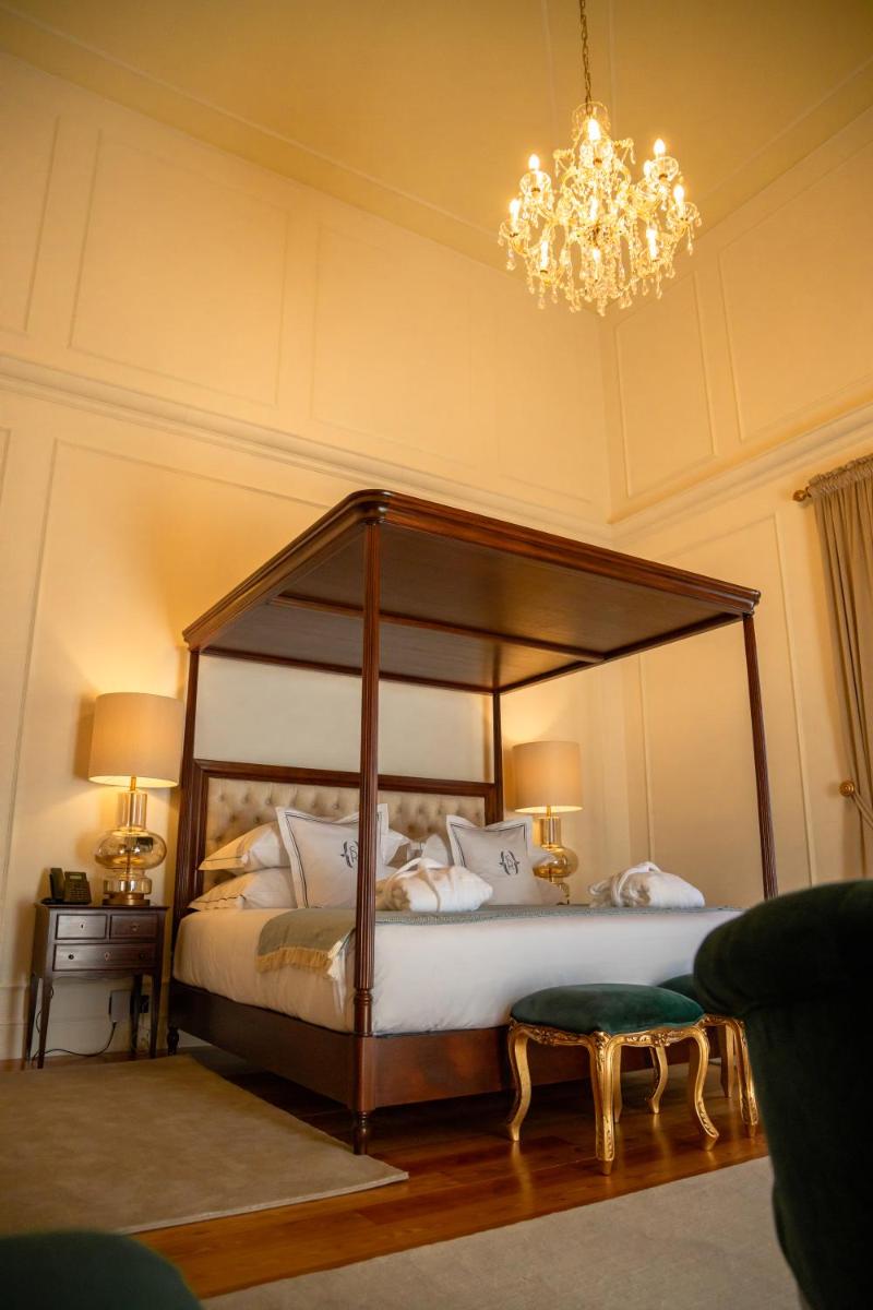 Uma cama ou camas num quarto em Solar do Requeijo by Luna Hotels & Resorts