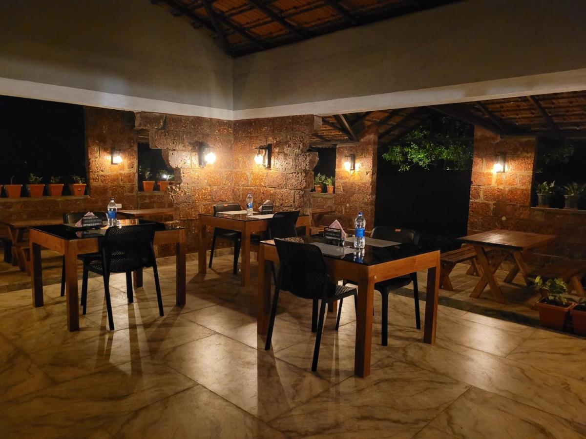 The Dandelion - Colonels Jungle Resort - Housity