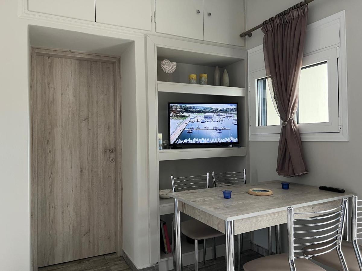 Suitetrails - small villa by the sea
