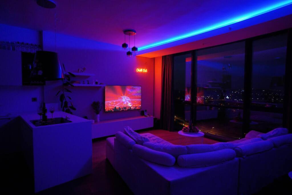 Suitetrails - Lux Residance 40th floor, sound system, 65 inch TV