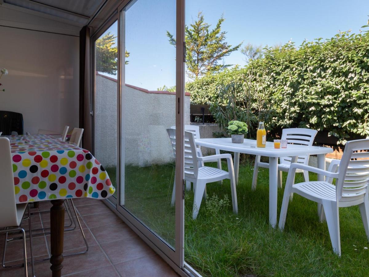 Villa Mitoyenne avec Jardin, Proche Plage à Seignosse, Piscine, Parking Privé et Wifi - FR-1-239-421 - Housity