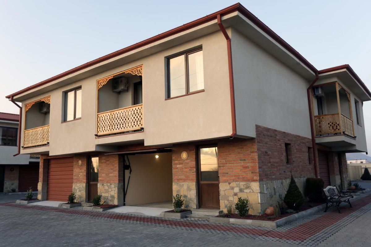 Royal Green Hotel - Housity
