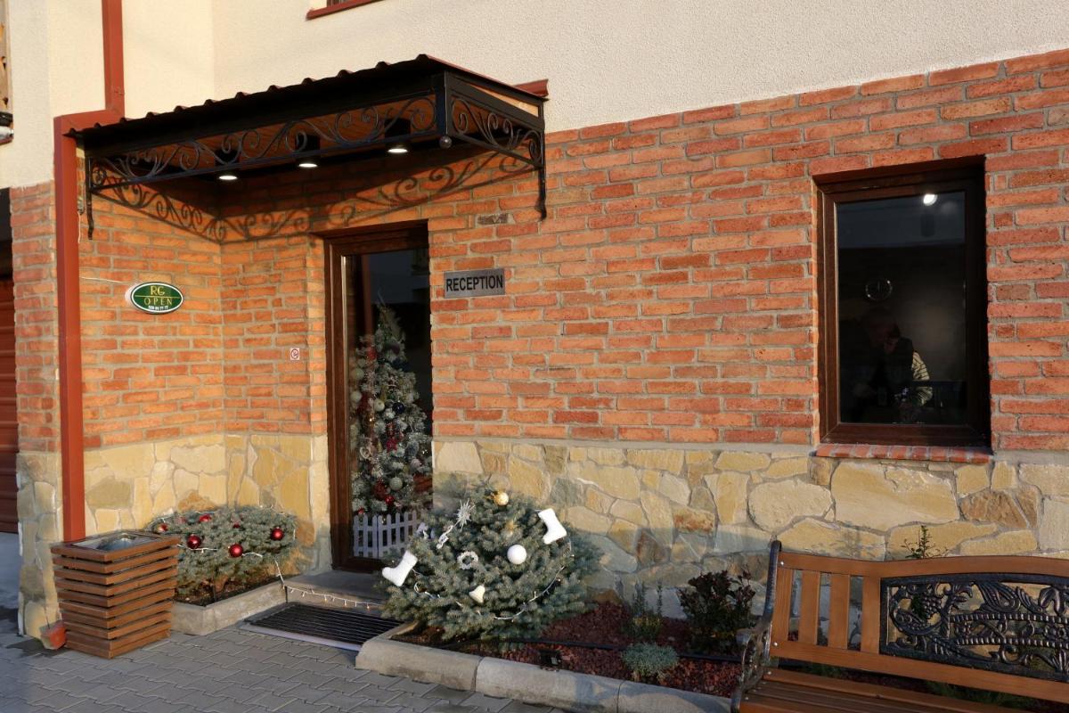 Royal Green Hotel - Housity