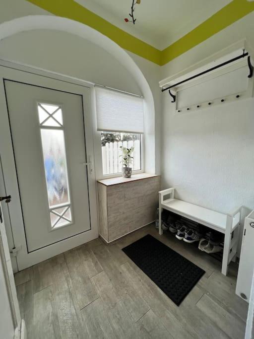 Gemütliches Reihenhaus mit Terrasse - Housity