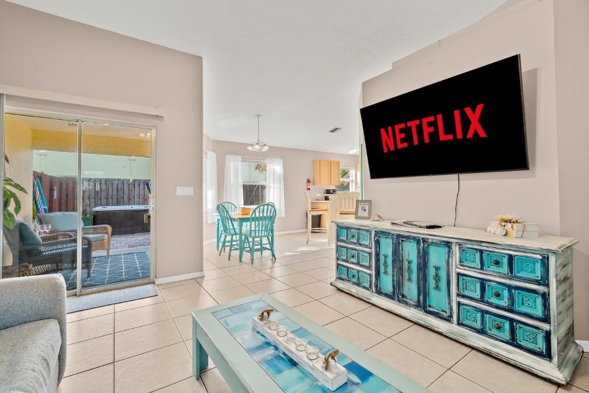 Banana Cabana Two Unit Duplex Walk To The Beach - Housity