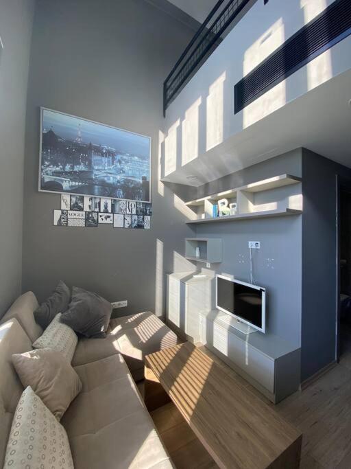 BUREAU RES?DENCE DUBLEX DA?RE -338- - Housity