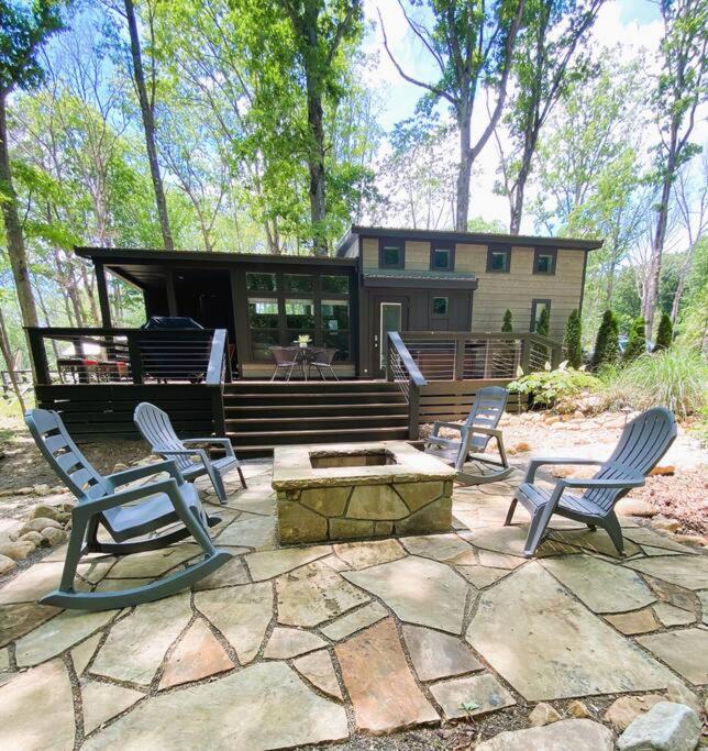 Nona's Sunshine - Housity