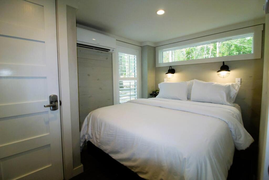Nona's Sunshine - Housity