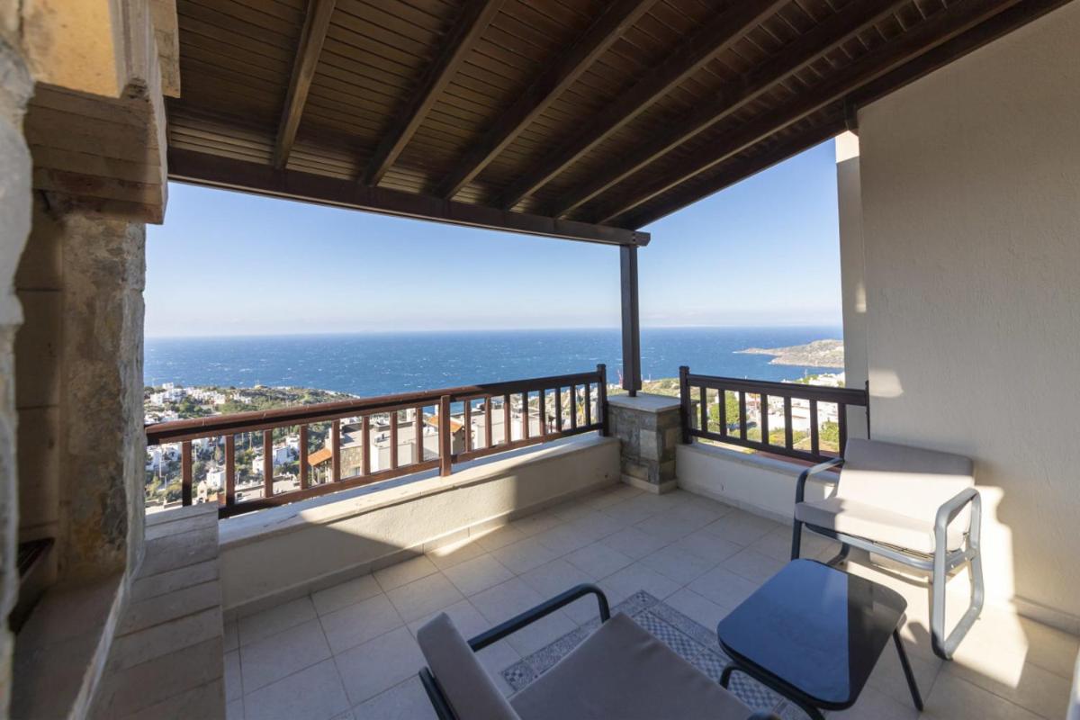 Suitetrails - Comfy Villa with Lovely View in Gundogan Bodrum