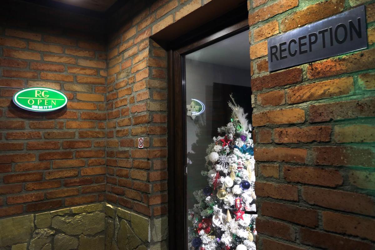 Royal Green Hotel - Housity