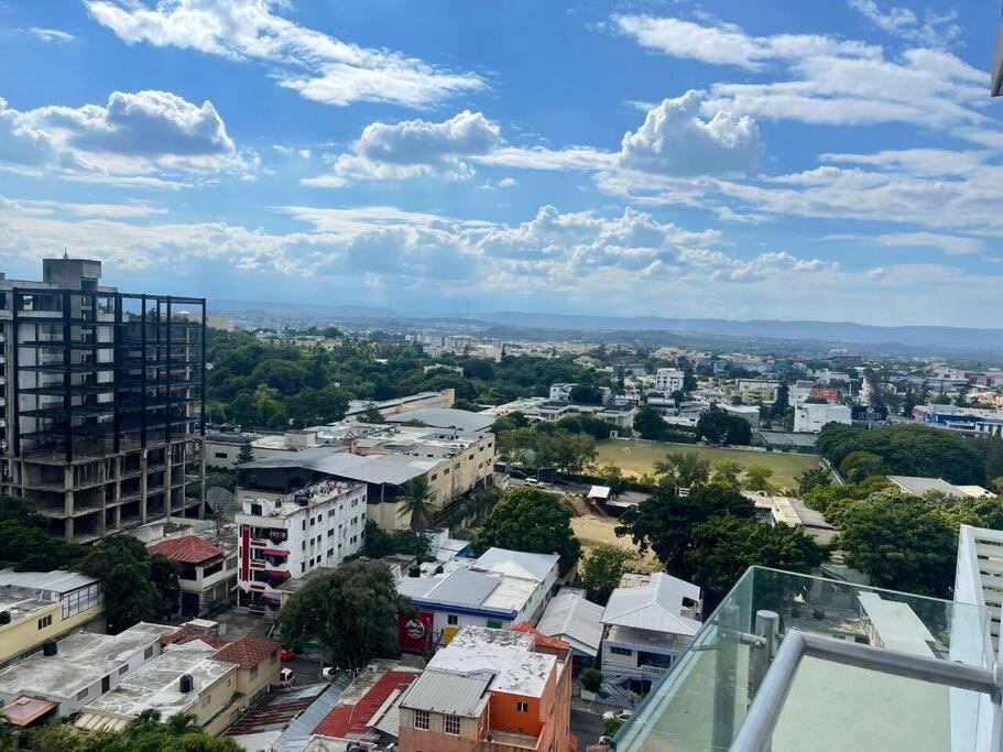 Soha Panorama B13 King Bed High Floor Balcony View - Housity