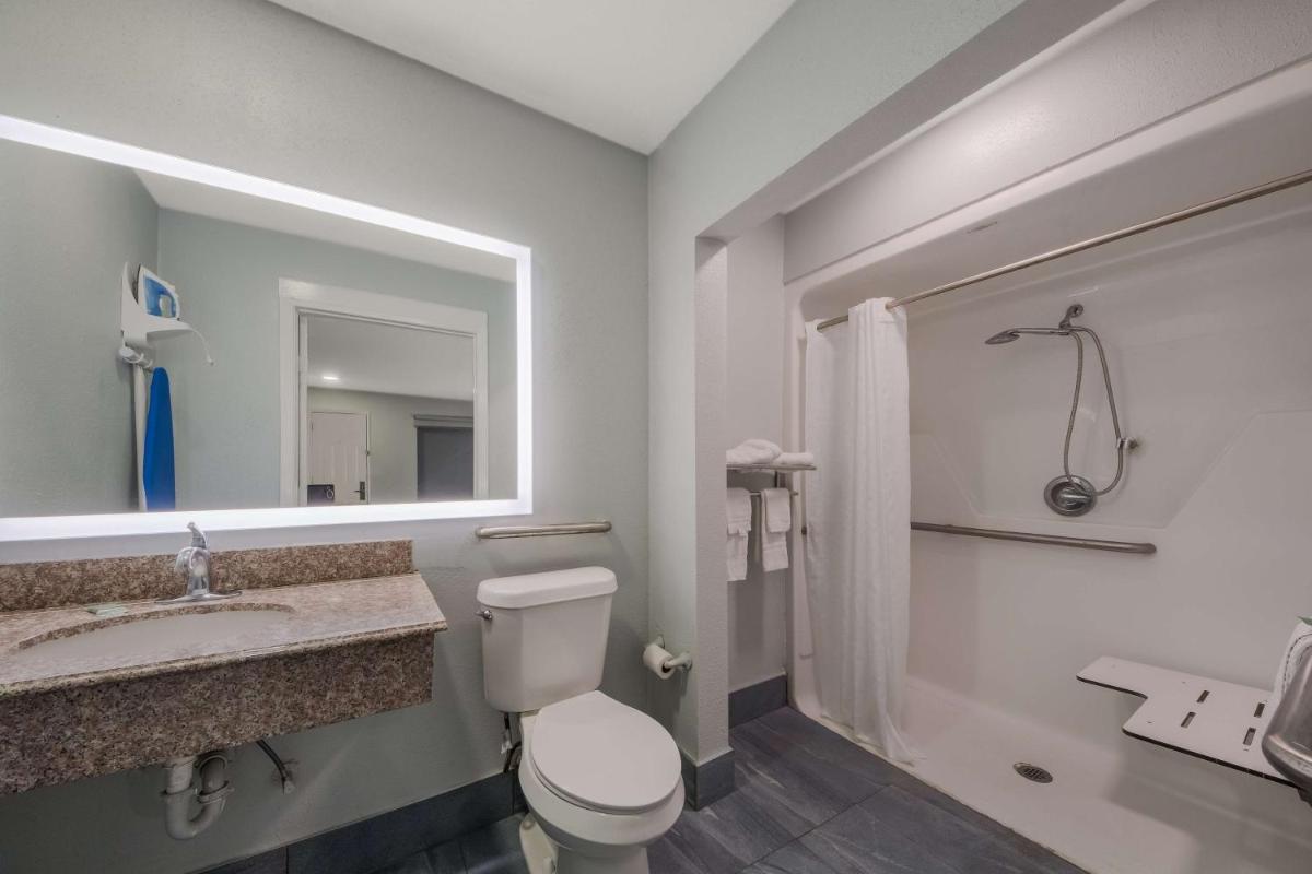 SureStay  by Best Western San Antonio Riverwalk - Housity
