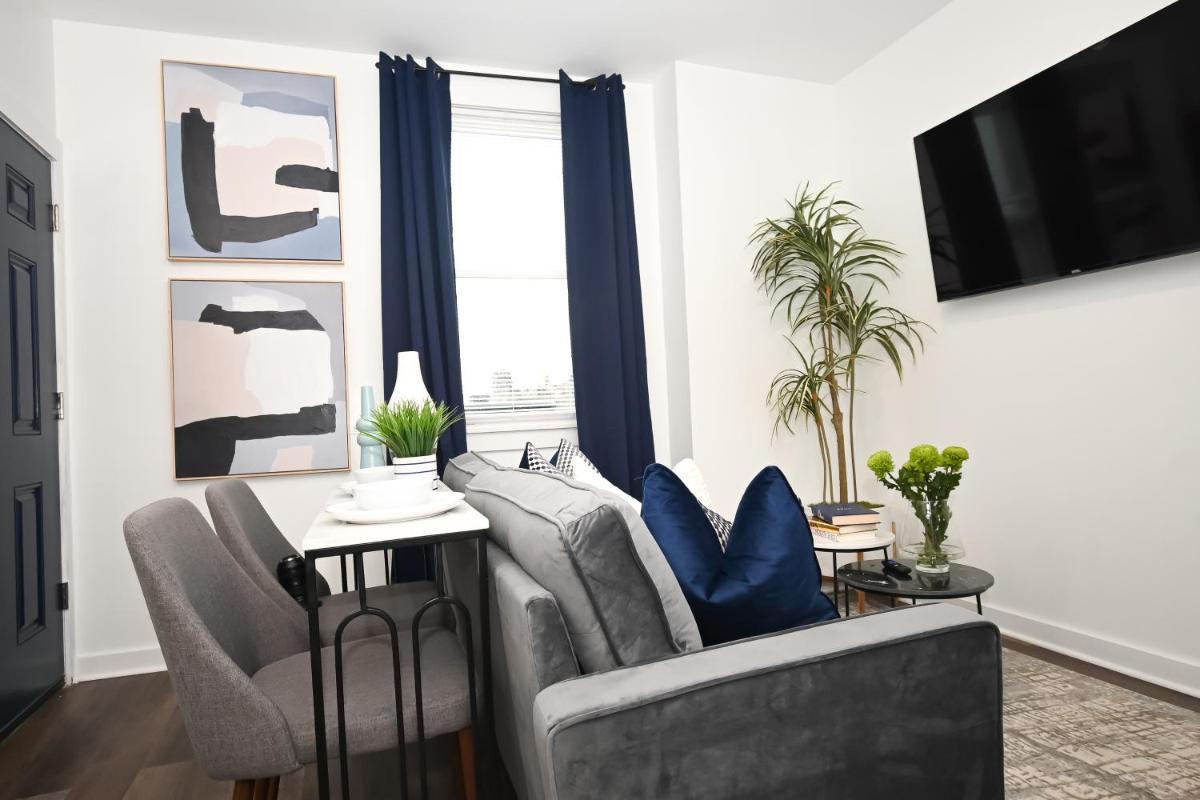Charming One Bedroom Apartment Close to Temple - Housity