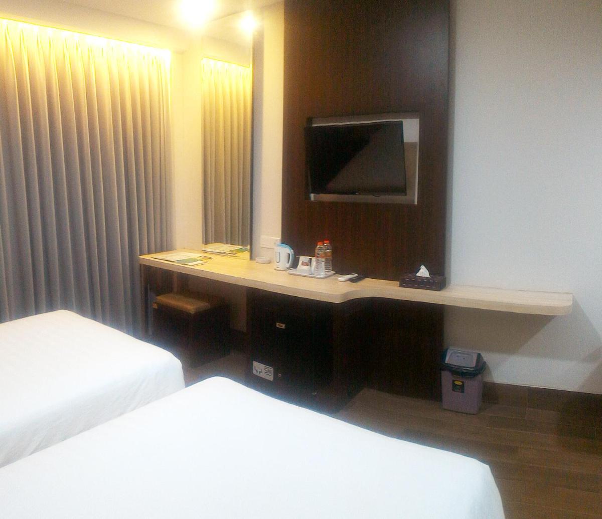 Suitetrails - Harmoni Hotel Garut