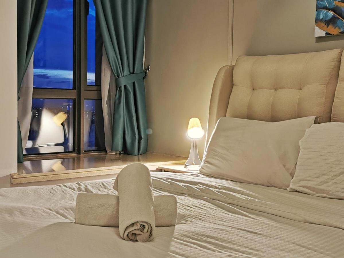 Suitetrails - Yussy 2 Bedrooms Condo at R&F Princess Cove